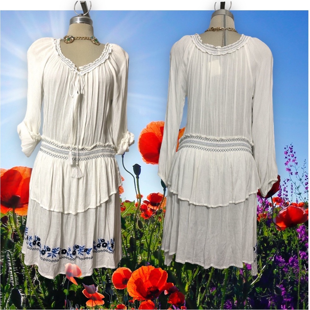 - *NEW* HYPE Gorgeous Summer Embroidery Dress Size M